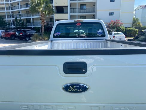 Used 2016 Ford F250 XL w/ Power Equipment Group AWD/4WD image 6