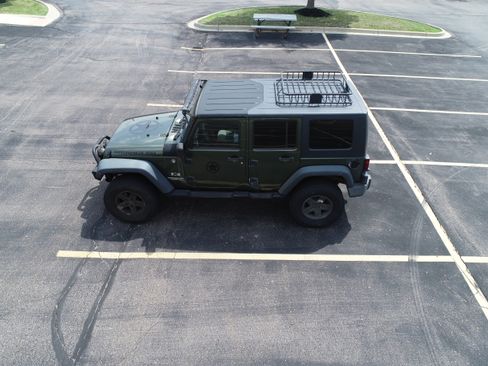 Used 2008 Jeep Wrangler Unlimited X AWD/4WD image 28