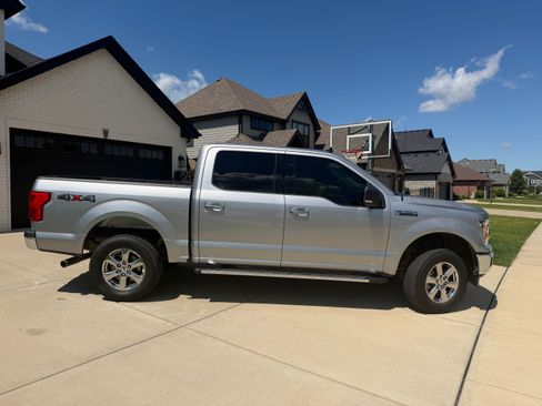 Used 2020 Ford F150 XLT w/ Equipment Group 302A Luxury AWD/4WD image 1