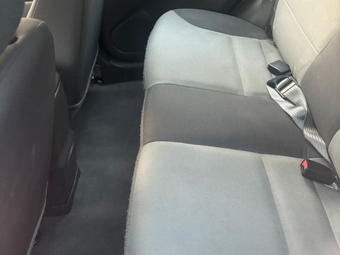 Used 2004 Ford Escape XLS AWD/4WD image 5