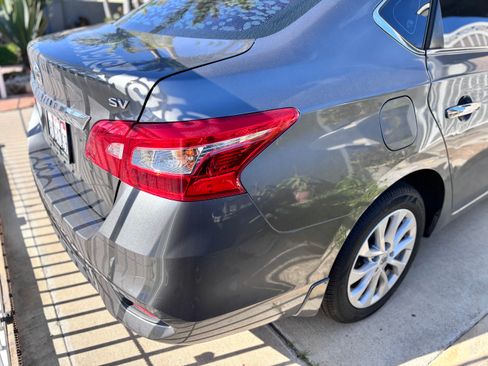 Used 2019 Nissan Sentra SV image 9