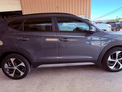 Used 2018 Hyundai Tucson Value FWD image 6