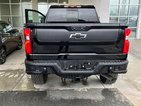 Used 2024 Chevrolet Silverado 2500 ZR2 w/ ZR2 Bison Edition AWD/4WD image 5