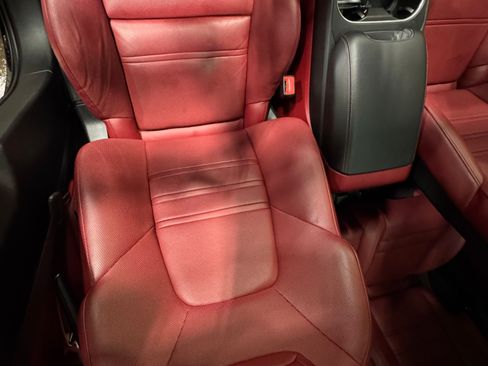 Used 2023 Porsche Cayenne Turbo image 5