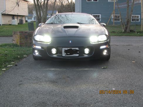 Used 2000 Chevrolet Camaro Z28 w/ SS Performance/Appearance Pkg image 15