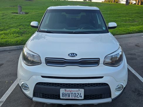 Used 2019 Kia Soul + w/ Audio Package image 4