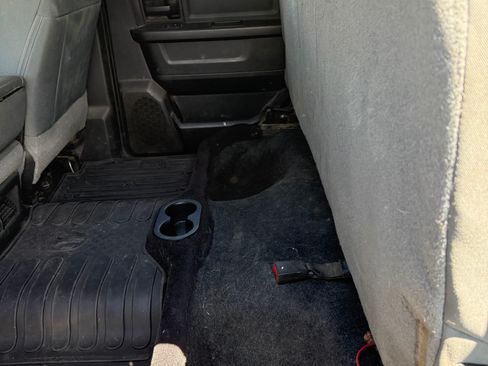 Used 2015 RAM 2500 Tradesman w/ Chrome Appearance Group AWD/4WD image 6