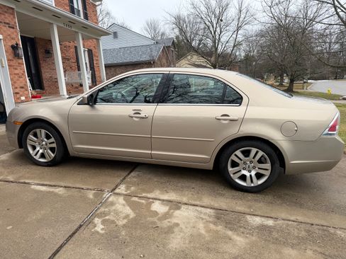 Used 2008 Ford Fusion SEL image 4