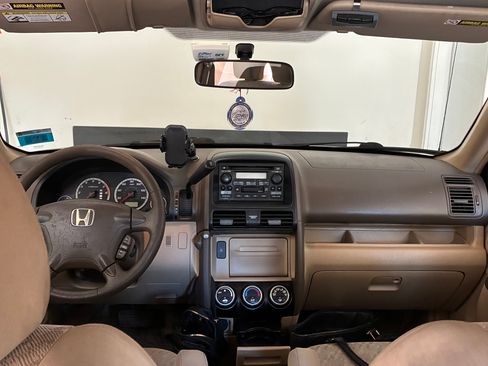Used 2005 Honda CR-V LX image 1