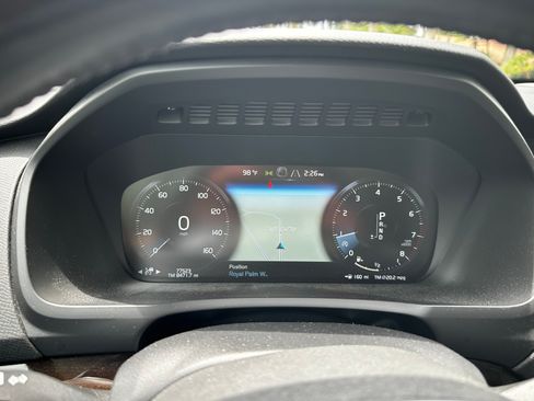 Used 2019 Volvo XC90 T6 Momentum w/ Protection Package Premier AWD/4WD image 15