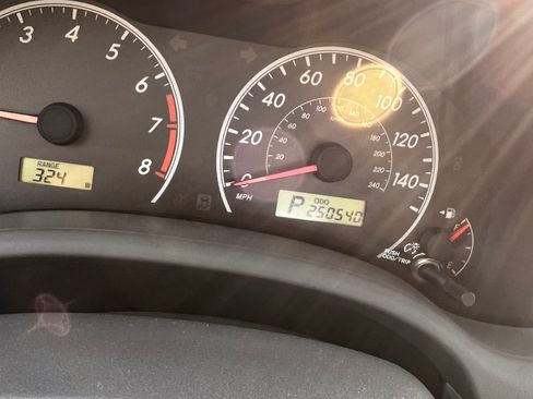 Used 2010 Toyota Corolla LE image 23