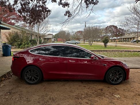 Used 2019 Tesla Model 3 Standard Range Plus RWD image 2