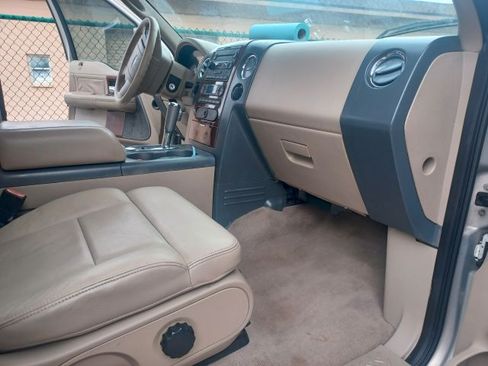 Used 2006 Ford F150 Lariat image 8