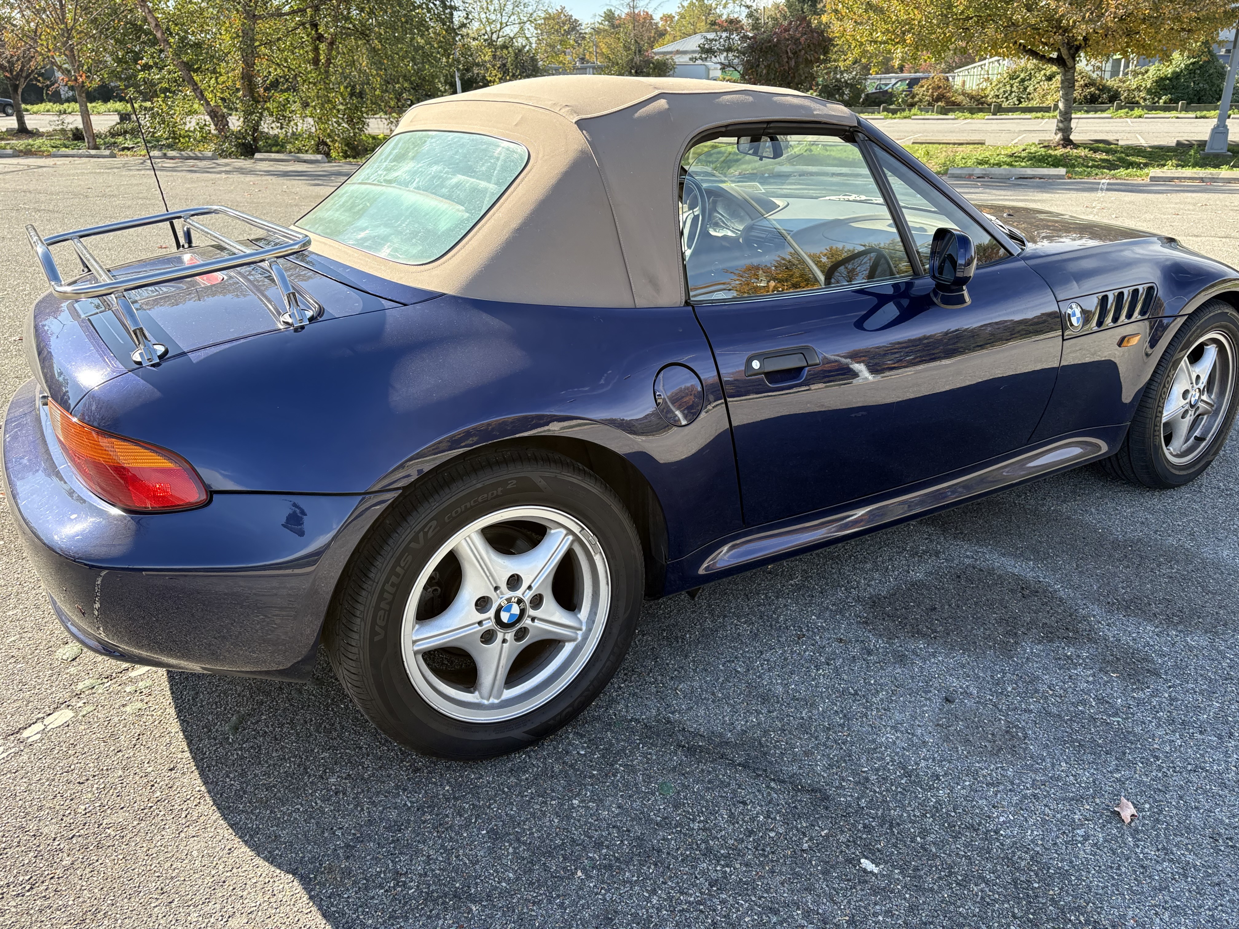 Used 1999 BMW Z3 2.5i RWD image 5