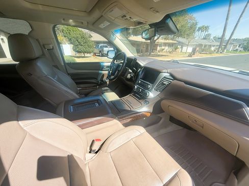 Used 2016 Chevrolet Suburban LTZ image 10