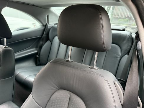 Used 2001 Mercedes-Benz CLK 430 Coupe image 10