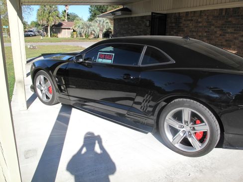 Used 2011 Chevrolet Camaro LT w/ RS Package image 2