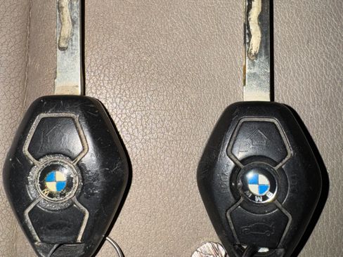 Used 2004 BMW Z4 2.5i image 2