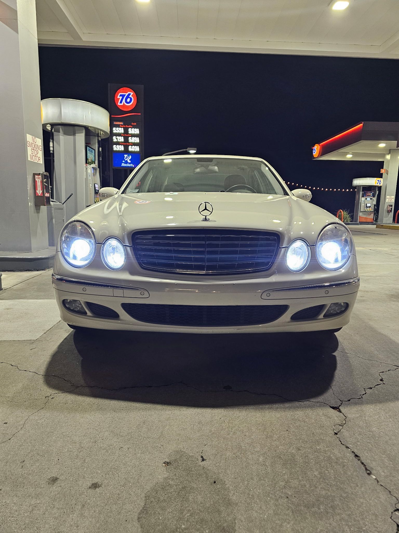 Used 2006 Mercedes-Benz E 320 CDI Sedan image 5