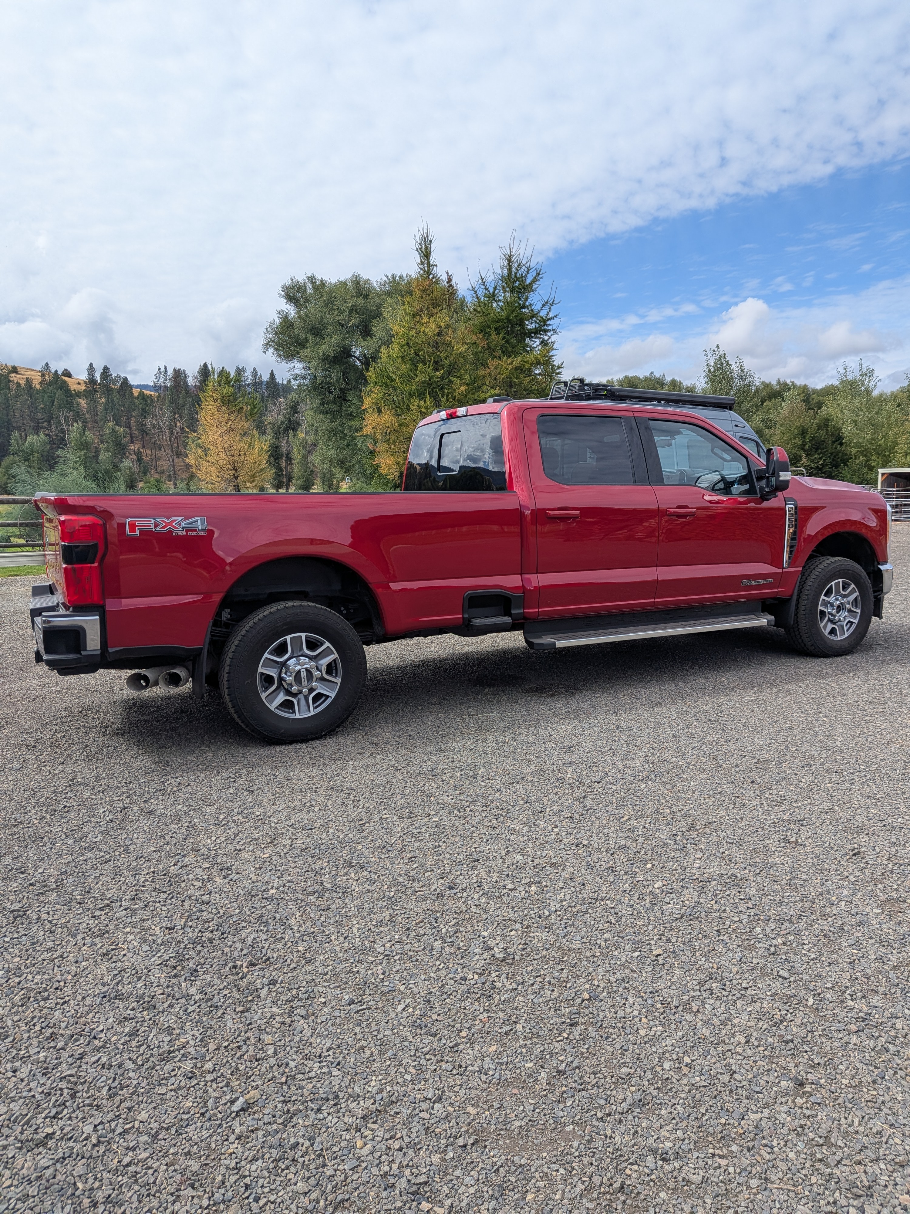 Used 2023 Ford F350 Lariat w/ FX4 Off-Road Package AWD/4WD image 1