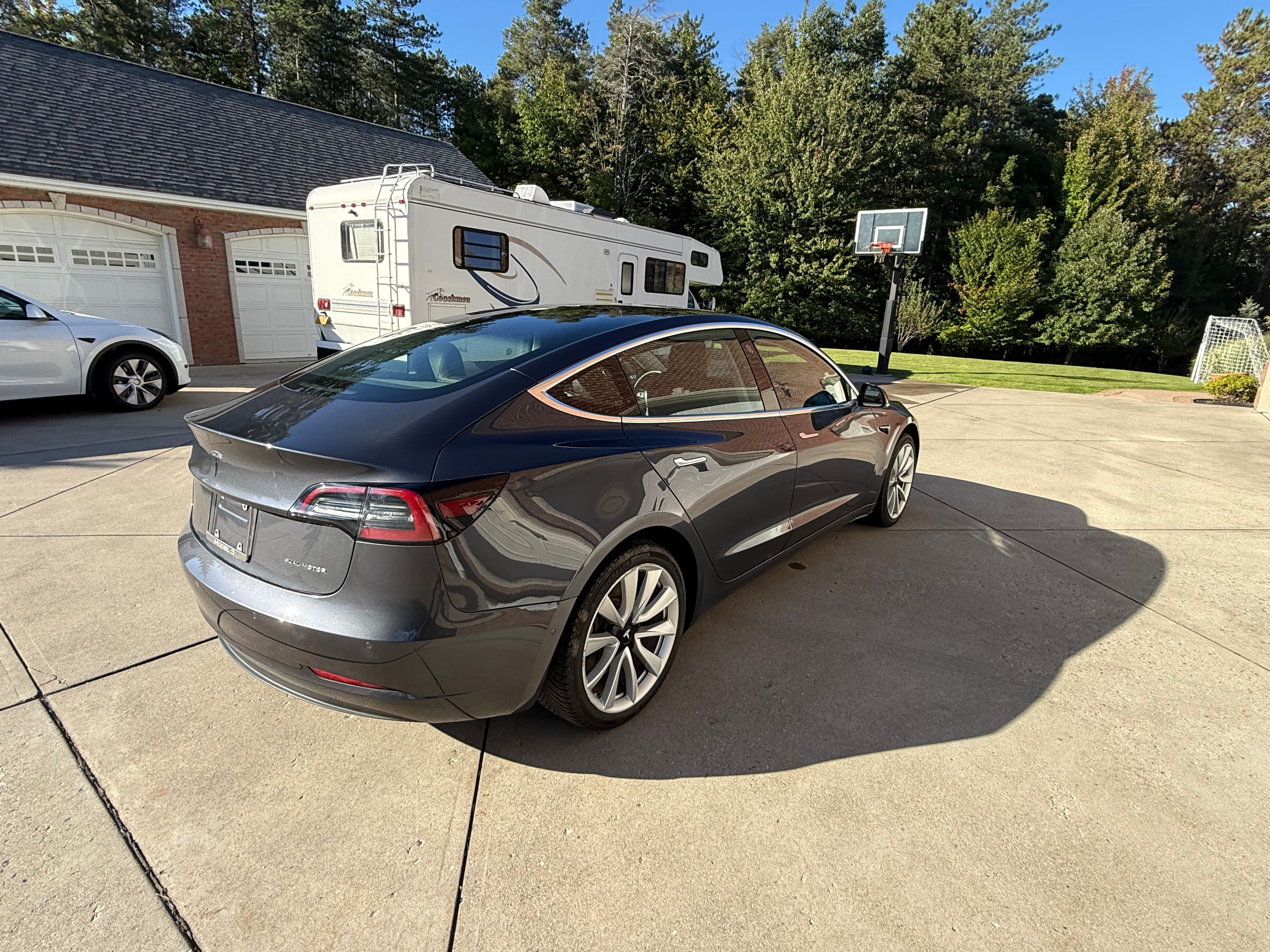 Used 2018 Tesla Model 3 Long Range AWD/4WD image 15