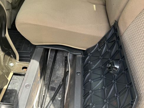 Used 2013 Toyota Tacoma PreRunner w/ SR5 Pkg image 13