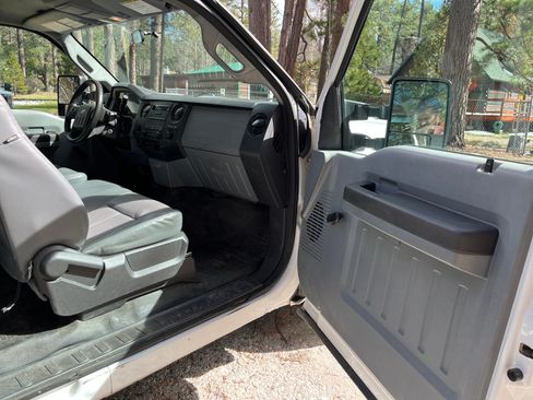 Used 2014 Ford F250 XL image 22