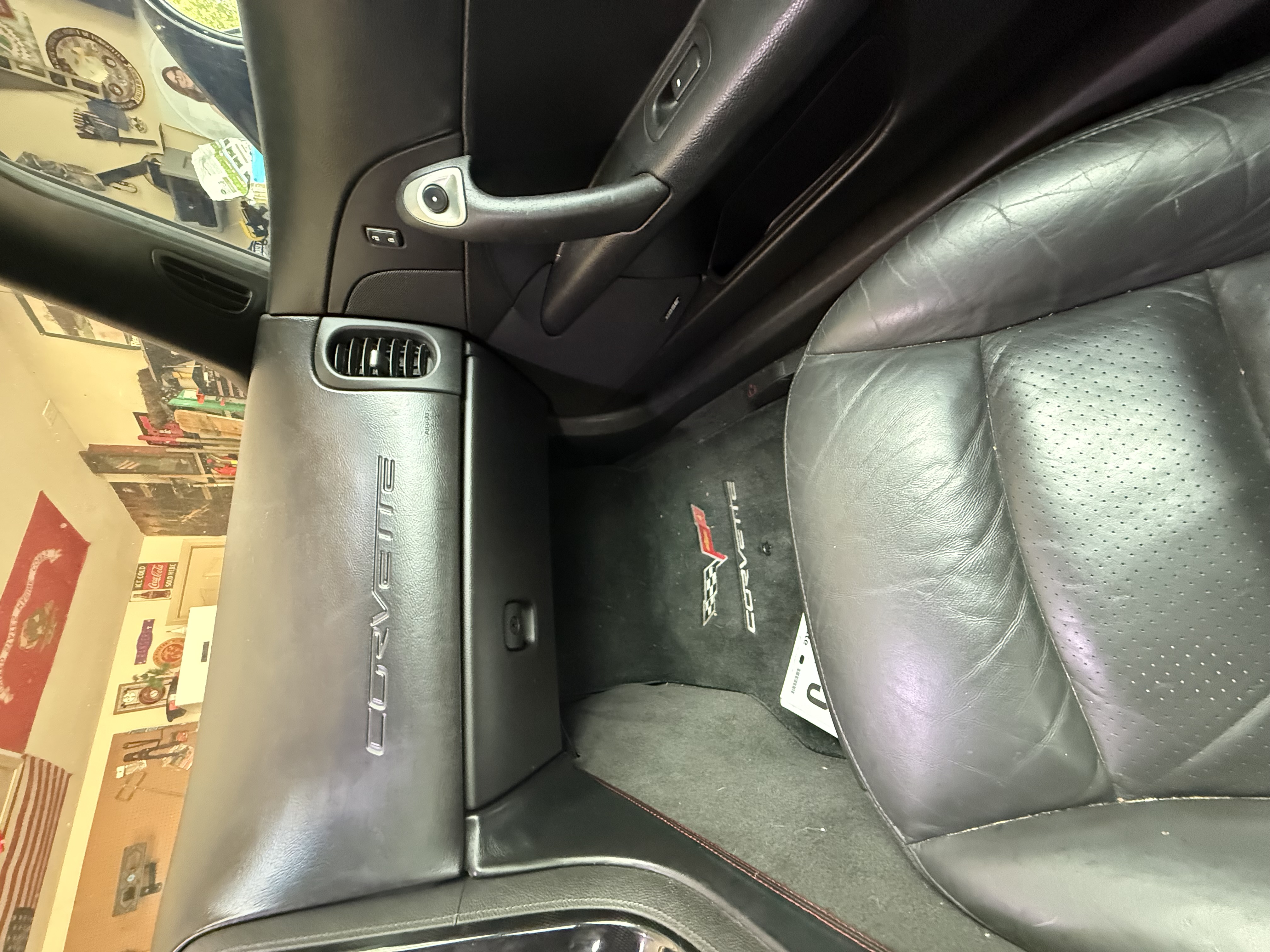 Used 2008 Chevrolet Corvette Coupe w/ Preferred Equipment Group RWD image 16
