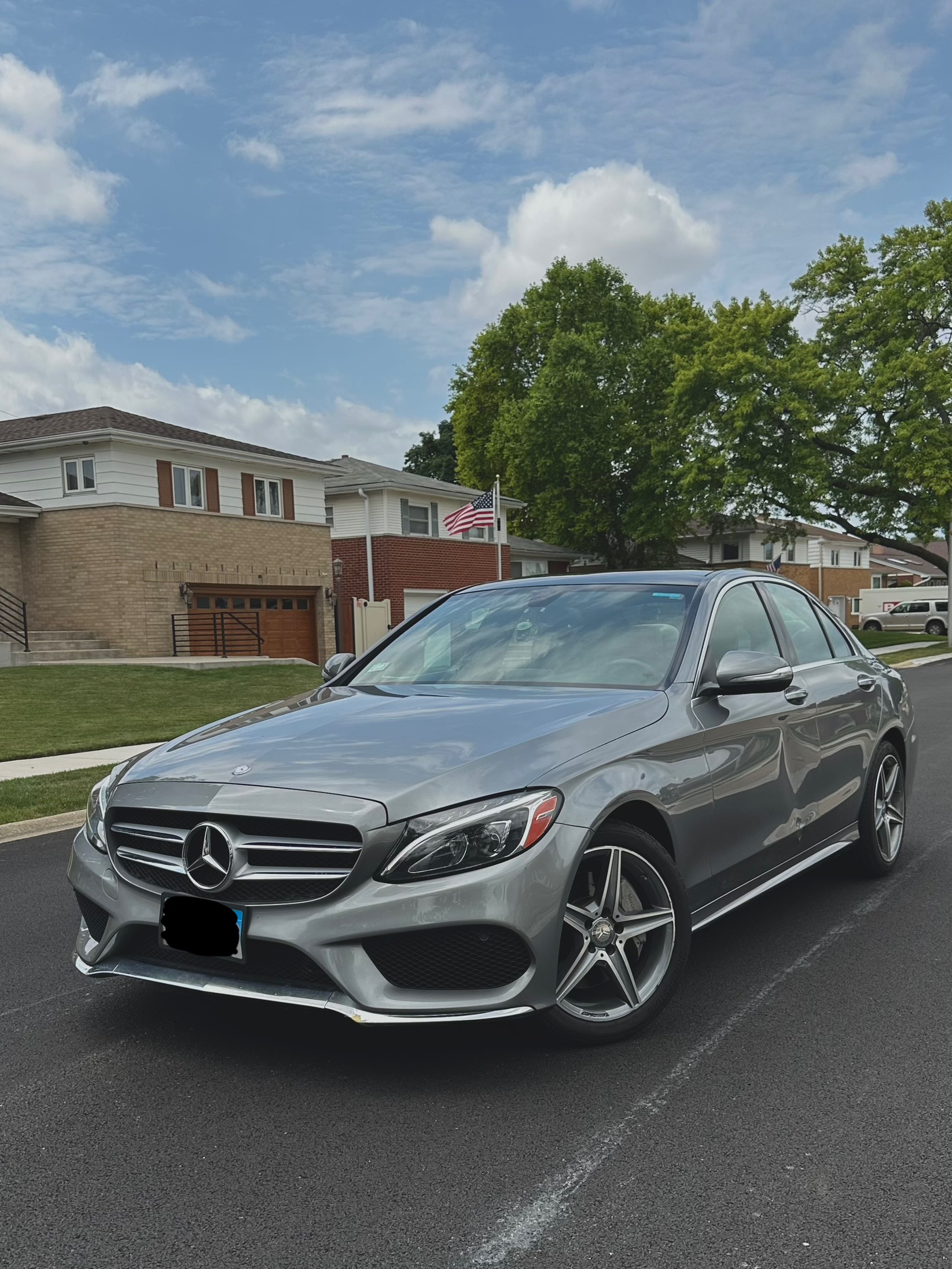 Used 2015 Mercedes-Benz C 300 4MATIC Sedan image 1