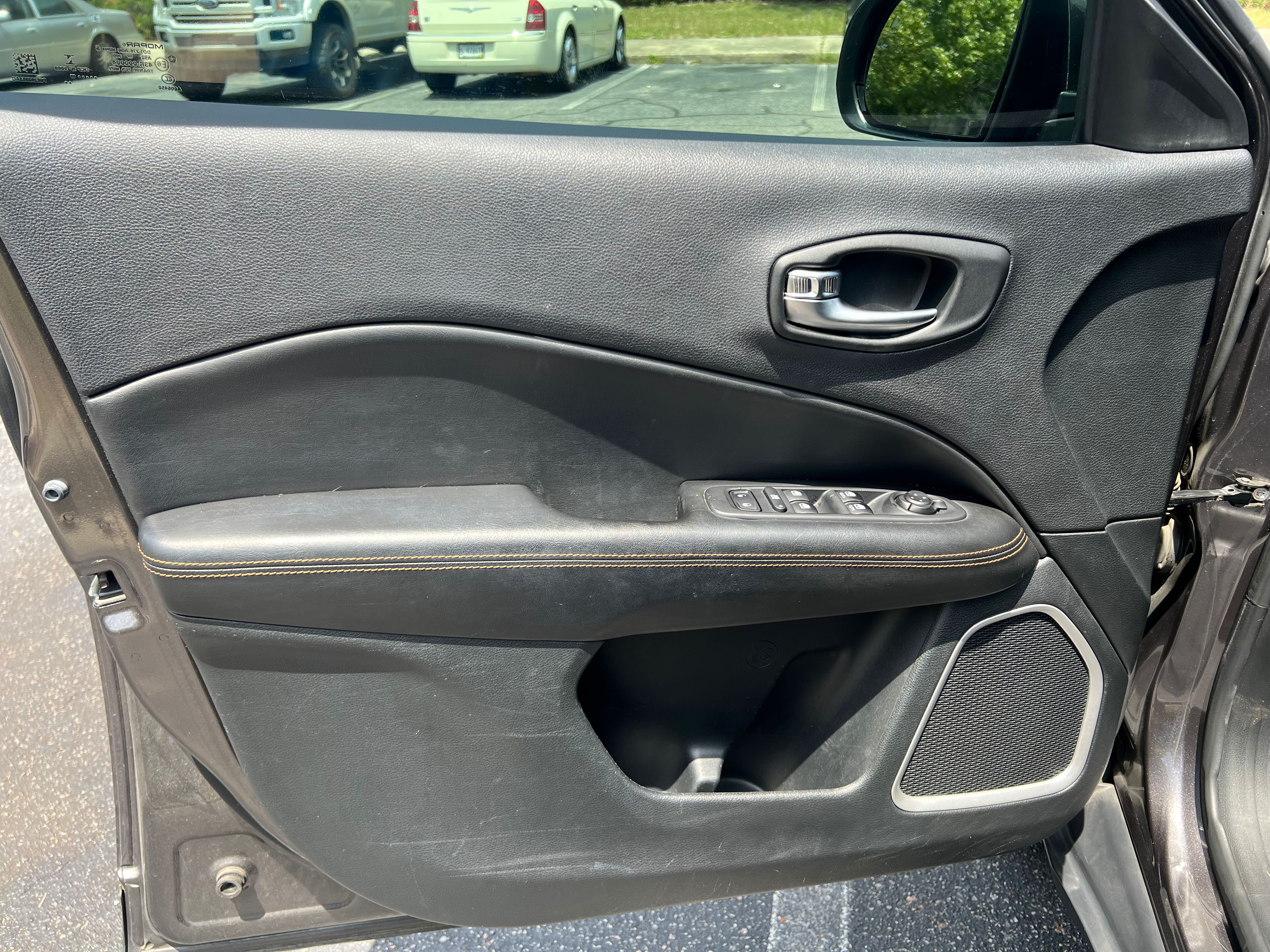 Used 2019 Jeep Compass Limited w/ Safety & Security Group FWD image 15