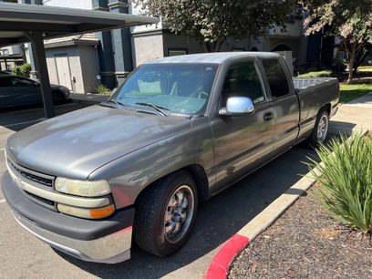 Used 2001 Chevrolet Silverado 1500 LS w/ Firm Ride Suspension Pkg