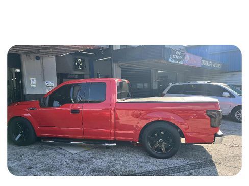 Used 2015 Ford F150 XLT w/ Trailer Tow Package image 17