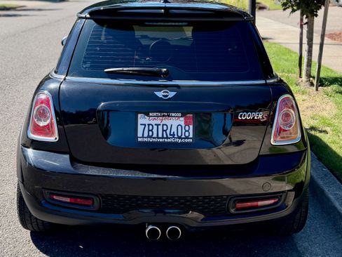 Used 2013 MINI Cooper S FWD image 5