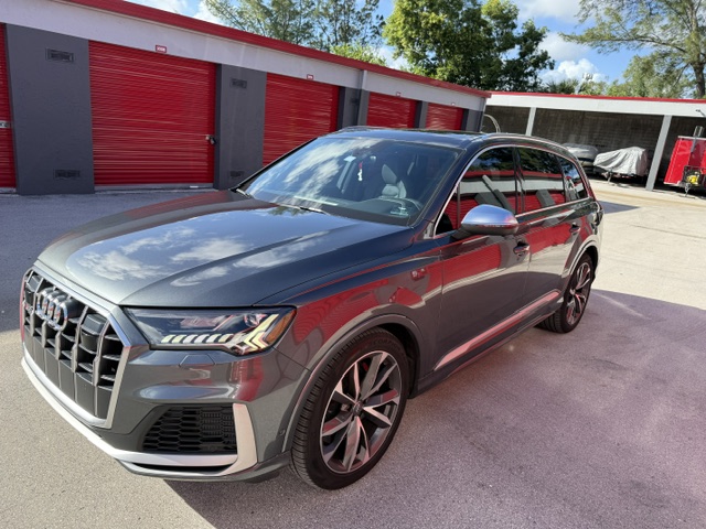 Used 2021 Audi SQ7 Premium Plus w/ Driver Assistance Package AWD/4WD image 10