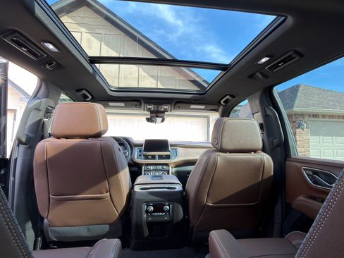 Used 2023 Chevrolet Tahoe High Country w/ Premium Package 2 image 15