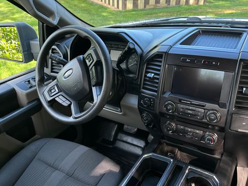 Used 2018 Ford F150 XL w/ Equipment Group 101A Mid image 16