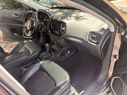 Used 2020 Jeep Compass Latitude image 13