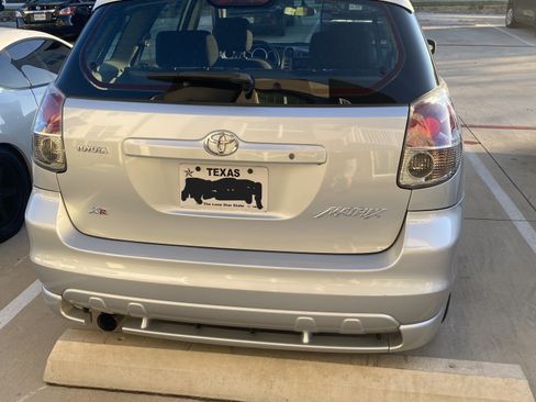 Used 2005 Toyota Matrix XR image 4