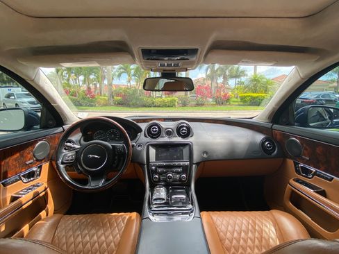 Used 2016 Jaguar XJ L Supercharged image 6