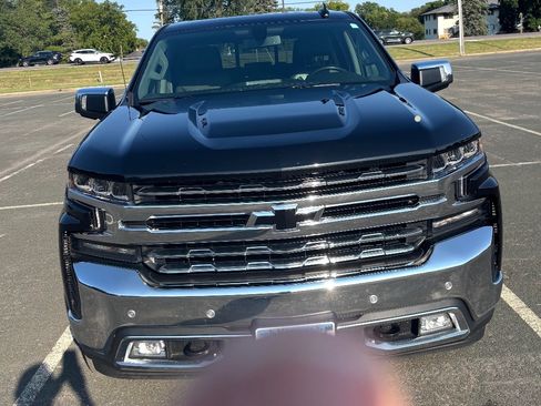 Used 2022 Chevrolet Silverado 1500 LTZ w/ LTZ Convenience Package II AWD/4WD image 6