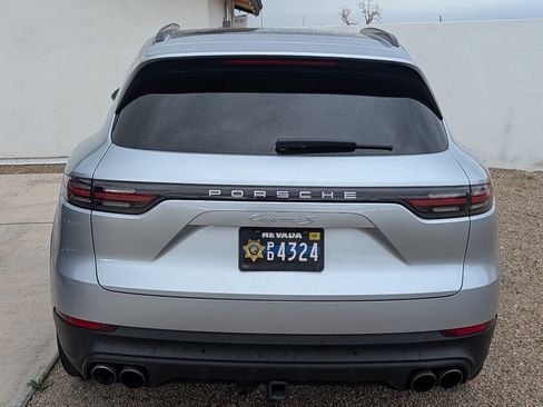 Used 2019 Porsche Cayenne S image 4