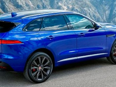 Used 2017 Jaguar F-PACE First Edition AWD/4WD image 8