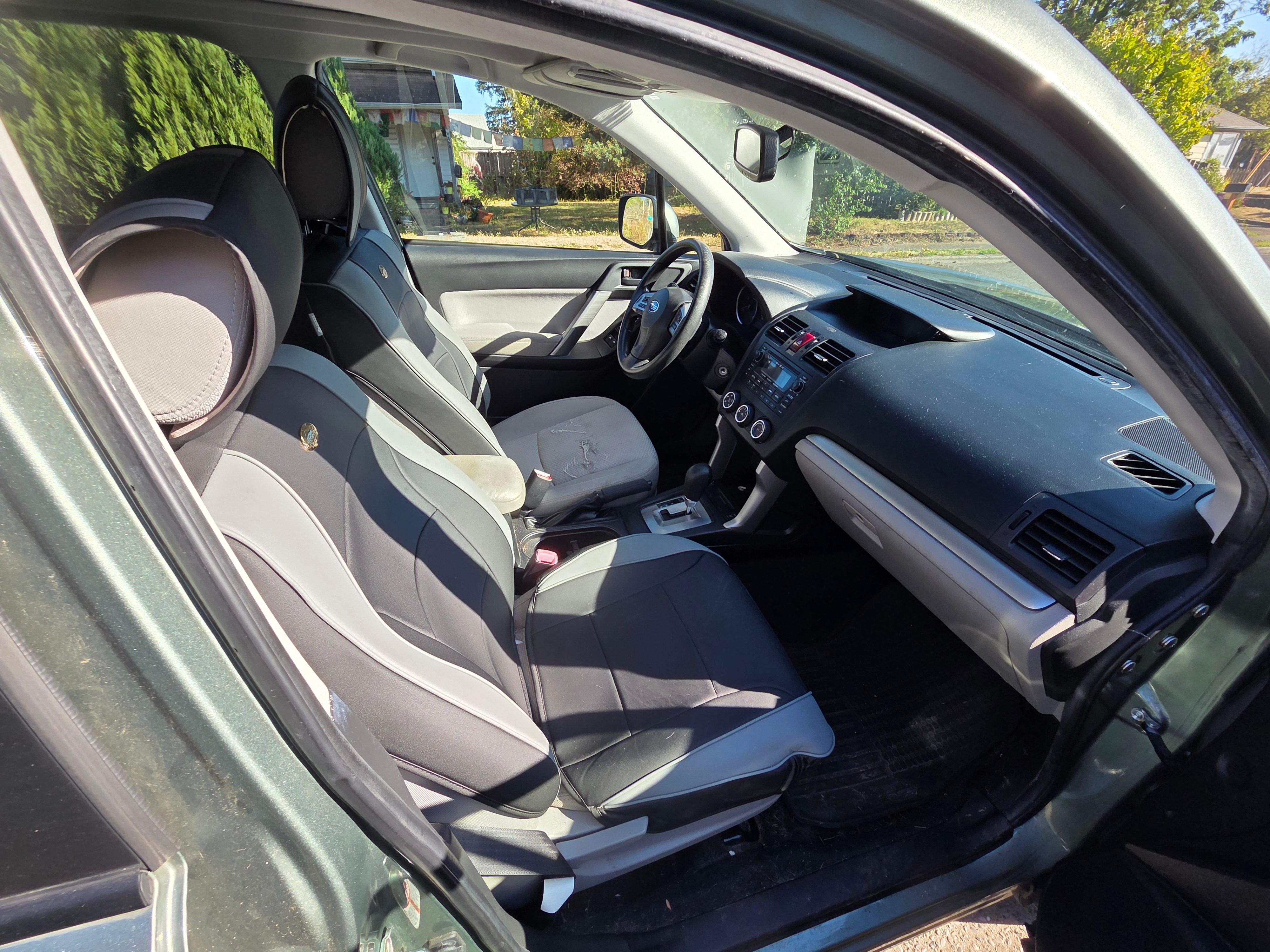Used 2015 Subaru Forester 2.5i Premium w/ All-Weather Package AWD/4WD image 8