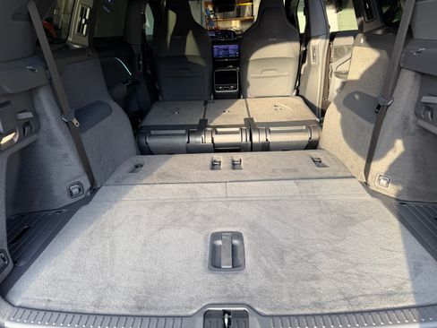 Used 2026 Lucid Gravity Grand Touring image 5