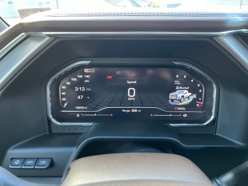 Used 2024 GMC Sierra 2500 Denali w/ Denali Reserve Package image 9