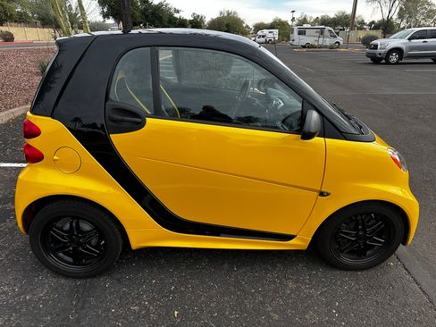 Used 2013 smart fortwo passion image 9