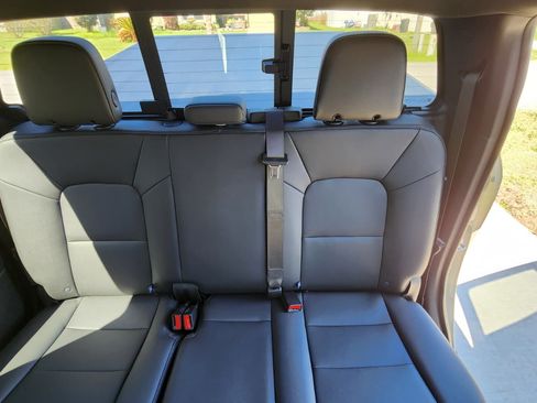 Used 2024 Chevrolet Colorado W/T w/ Safety Package image 11