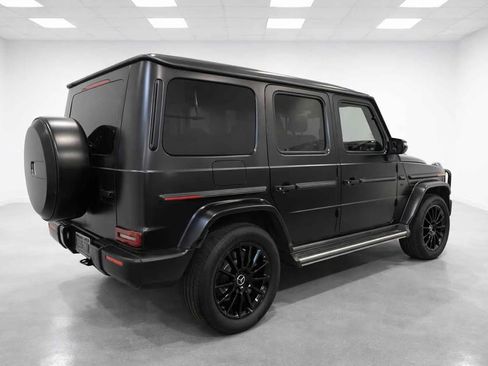 Used 2023 Mercedes-Benz G 550 image 2