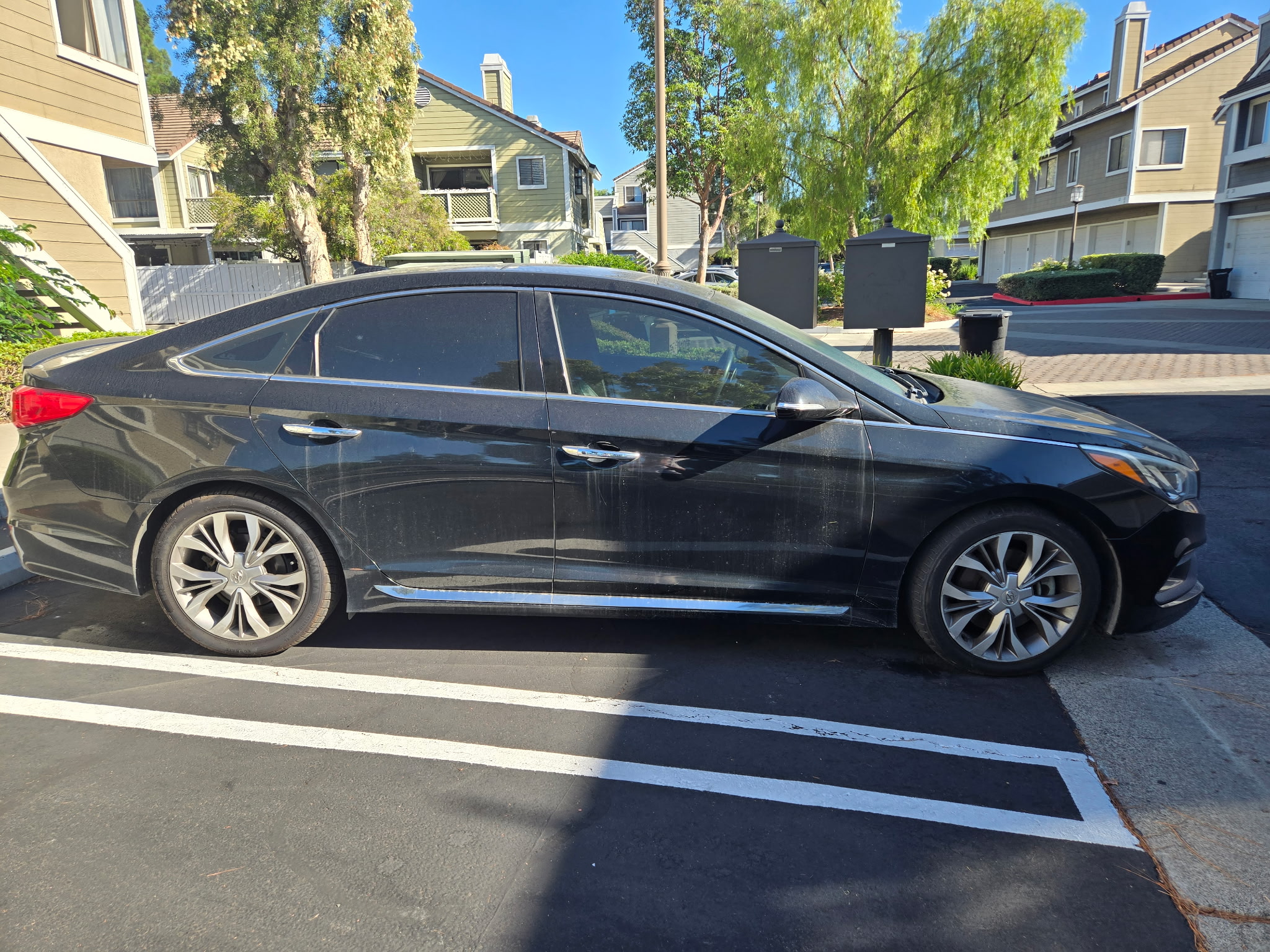Used 2017 Hyundai Sonata Limited 2.0T FWD image 1
