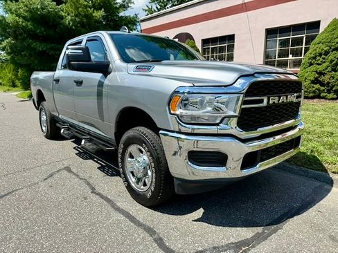 Used 2024 RAM 2500 Tradesman w/ Chrome Appearance Group AWD/4WD image 1
